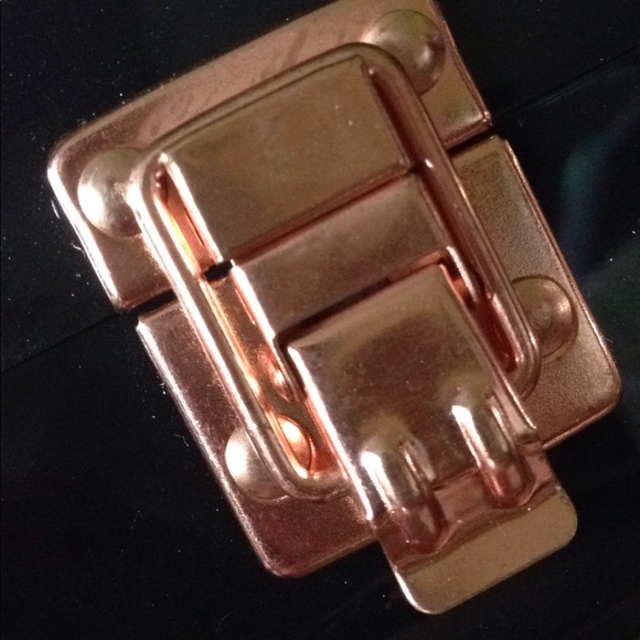 Makeup Kit - Picture 7 of 8